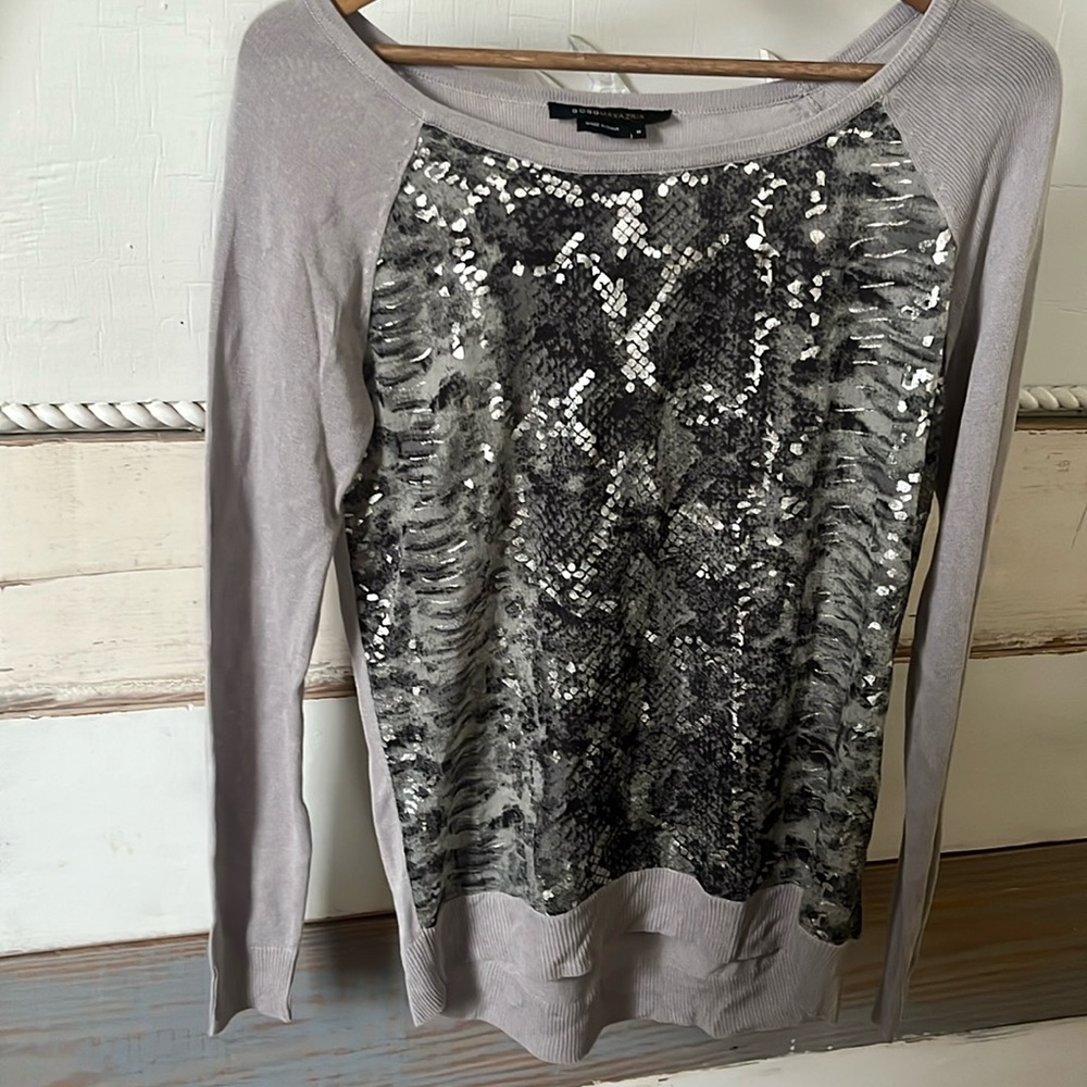 BCBGMaxazria LONG SLEEVE silver SNAKE SKIN PRINT knit blouse M